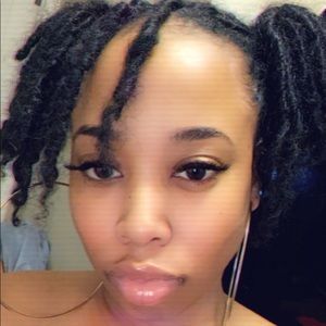 Meet your Posher, Breanna